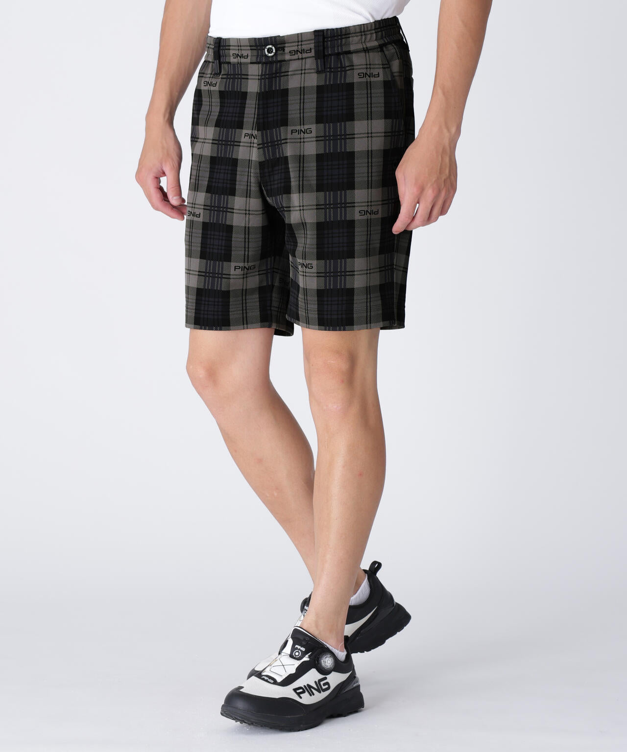 PING APPAREL】全方向ストレッチブラックウォッチショートパンツ