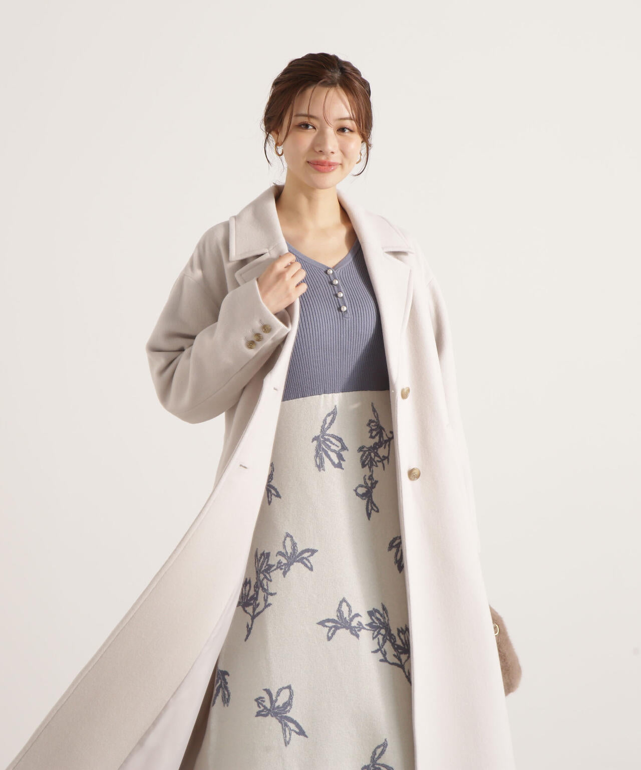 花柄ジャガードニットワンピース【ブルー×エクリュ：WEB・一部店舗限定