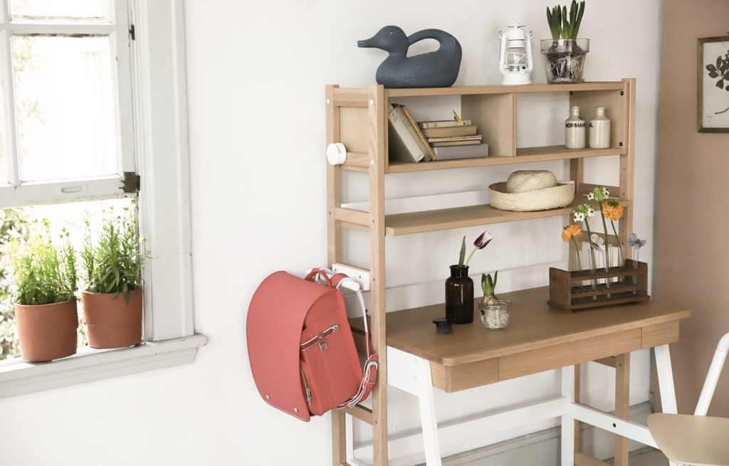 成長に寄り添う子供用デスク - MOMO NATURAL