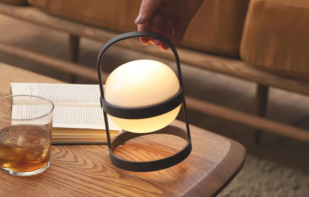 灯りを持ち運ぶ - ポータブルライト - MOMO NATURAL