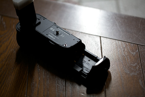 BG-E11：EOS 5D Mark III専用バッテリーグリップ – mono-logue