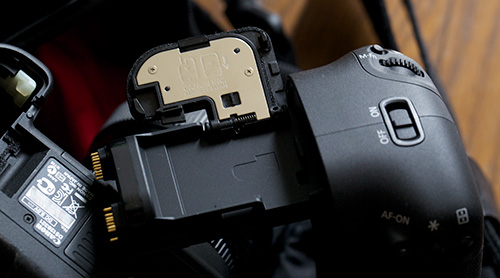 BG-E11：EOS 5D Mark III専用バッテリーグリップ – mono-logue