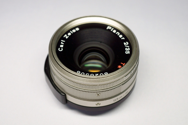 Carl Zeiss Planar T* 35mm F2 G | b's mono-log