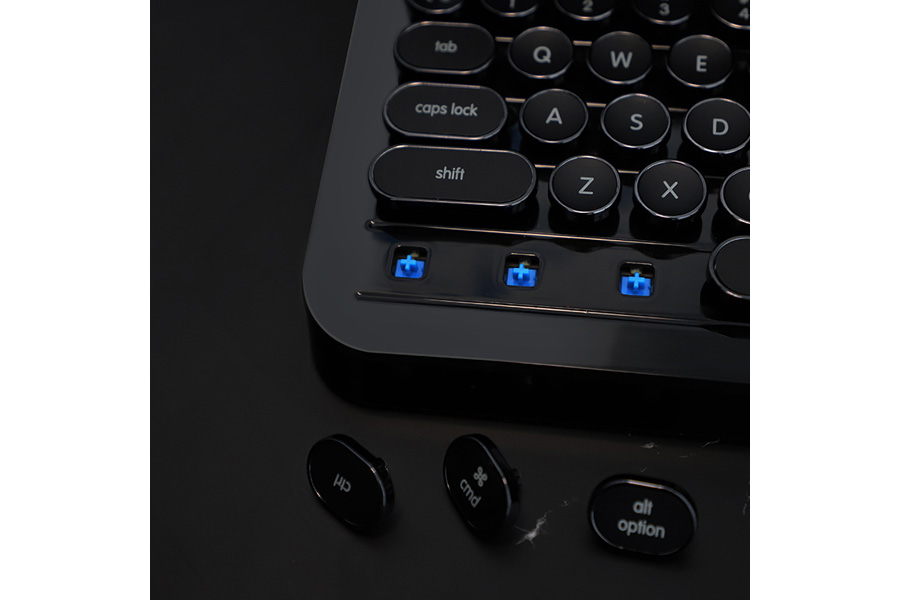 聴覚・視覚・触覚を喜ばすメカニカルキーボード「KnewKey DJ88