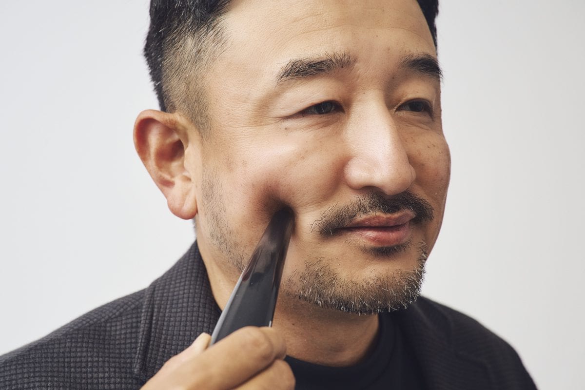 顔たるみの救世主的デバイス」EMSで表情筋を鍛える！ステラボーテ