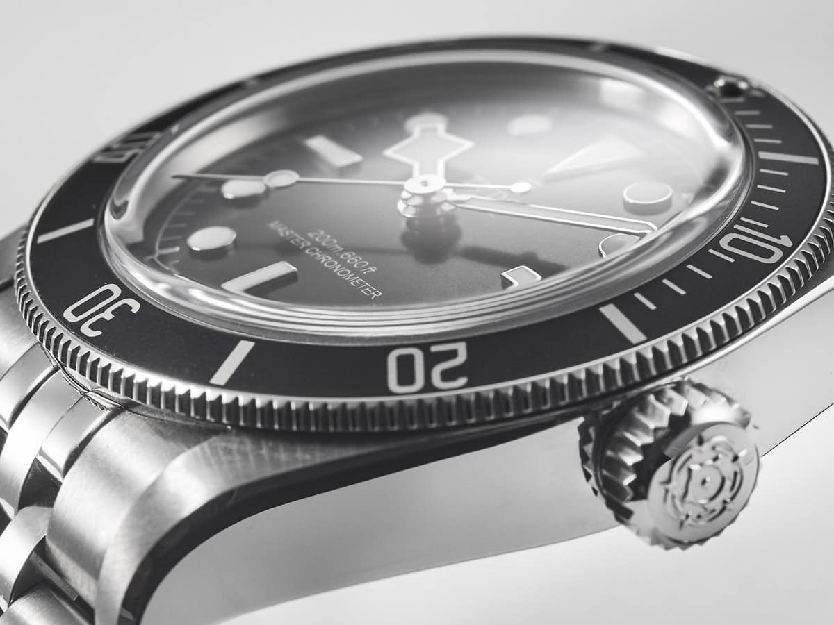 財布に優しい1万円以下の商品情報が充実！」MonoMax2月号＆2月号増刊の