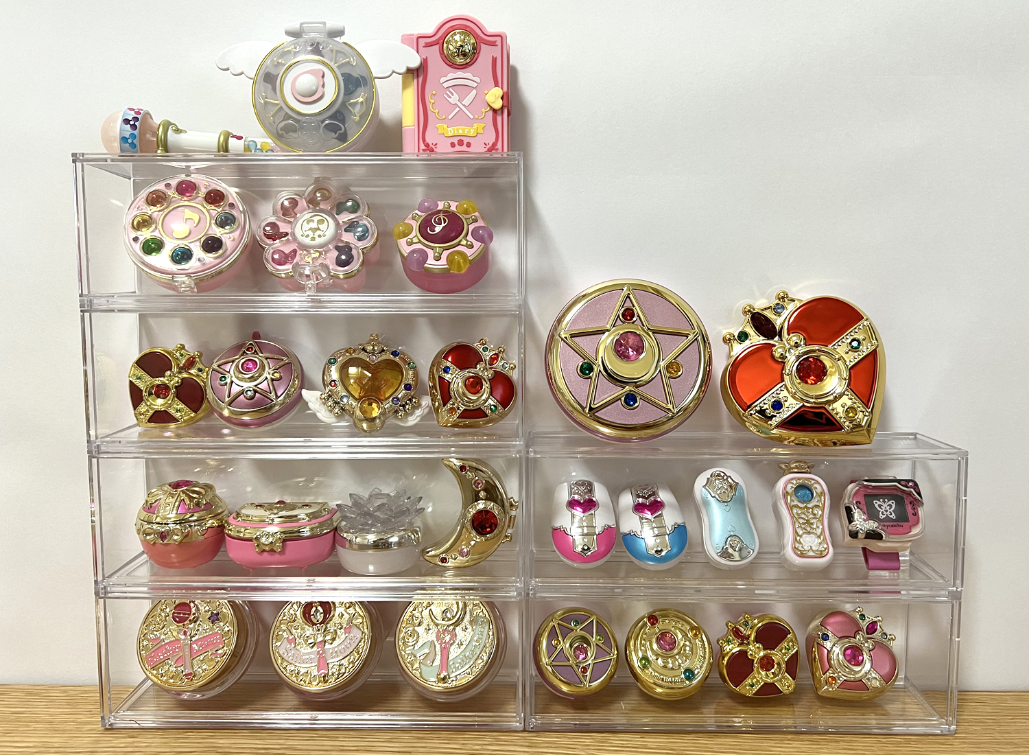 100均「横開きディスプレイケース ロング」の商品情報とサイズ・収納例