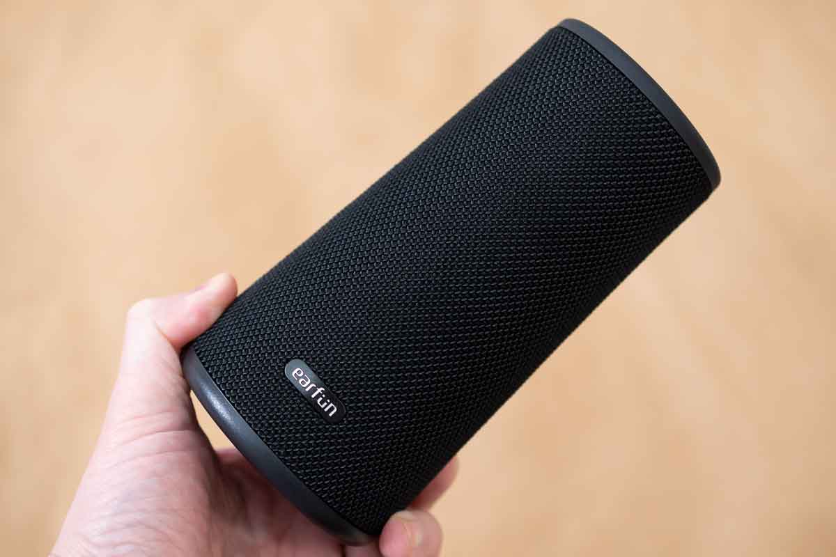 レビュー】防水ワイヤレススピーカー「EarFun UBOOM」が最高によい！