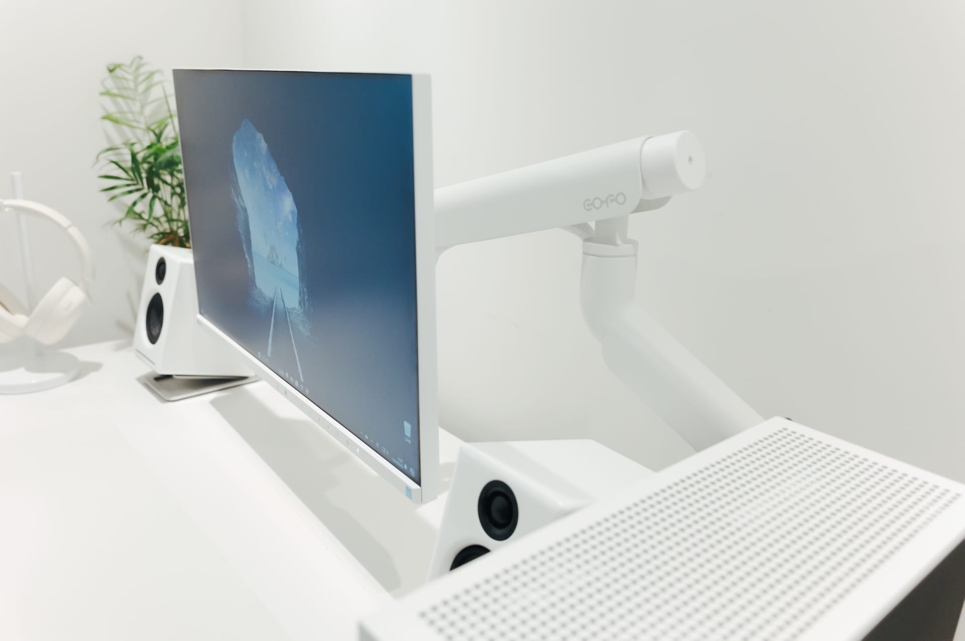 COFO初のモニターアームはスペックもデザインもガチだった／COFO