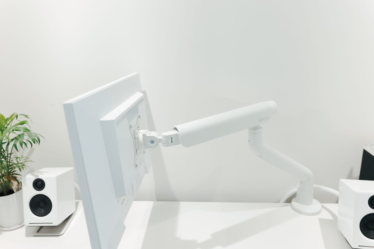 COFO初のモニターアームはスペックもデザインもガチだった／COFO