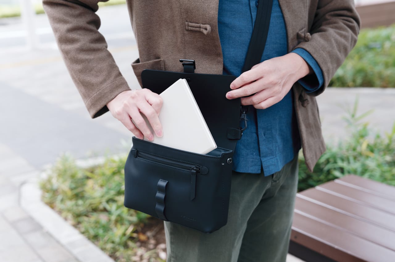 ガストンルーガ スプラッシュクロスボディバッグ レビュー／小物類を