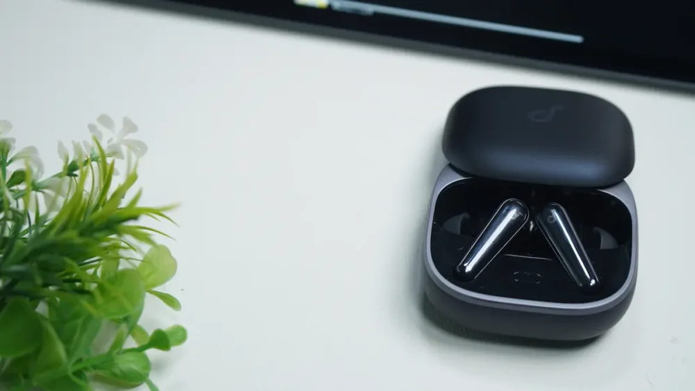 Anker Soundcore Liberty 5 レビュー】ノイキャン最強クラス＆軽い装着