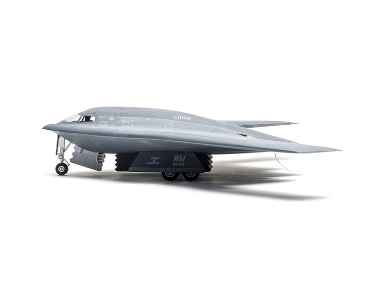 USAF B-2A Spirit Stealth Bomber with AGM-158 missile – ModelCollect