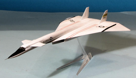 Cyber-Hobby 1/200 XB-70 Valkyrie AV-1, reviewed by Scott Van Aken