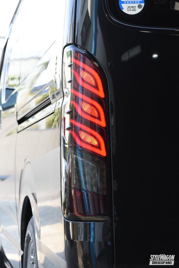 ハイエースのリアスタイルを一新！ レーザーリアフォグを搭載した
