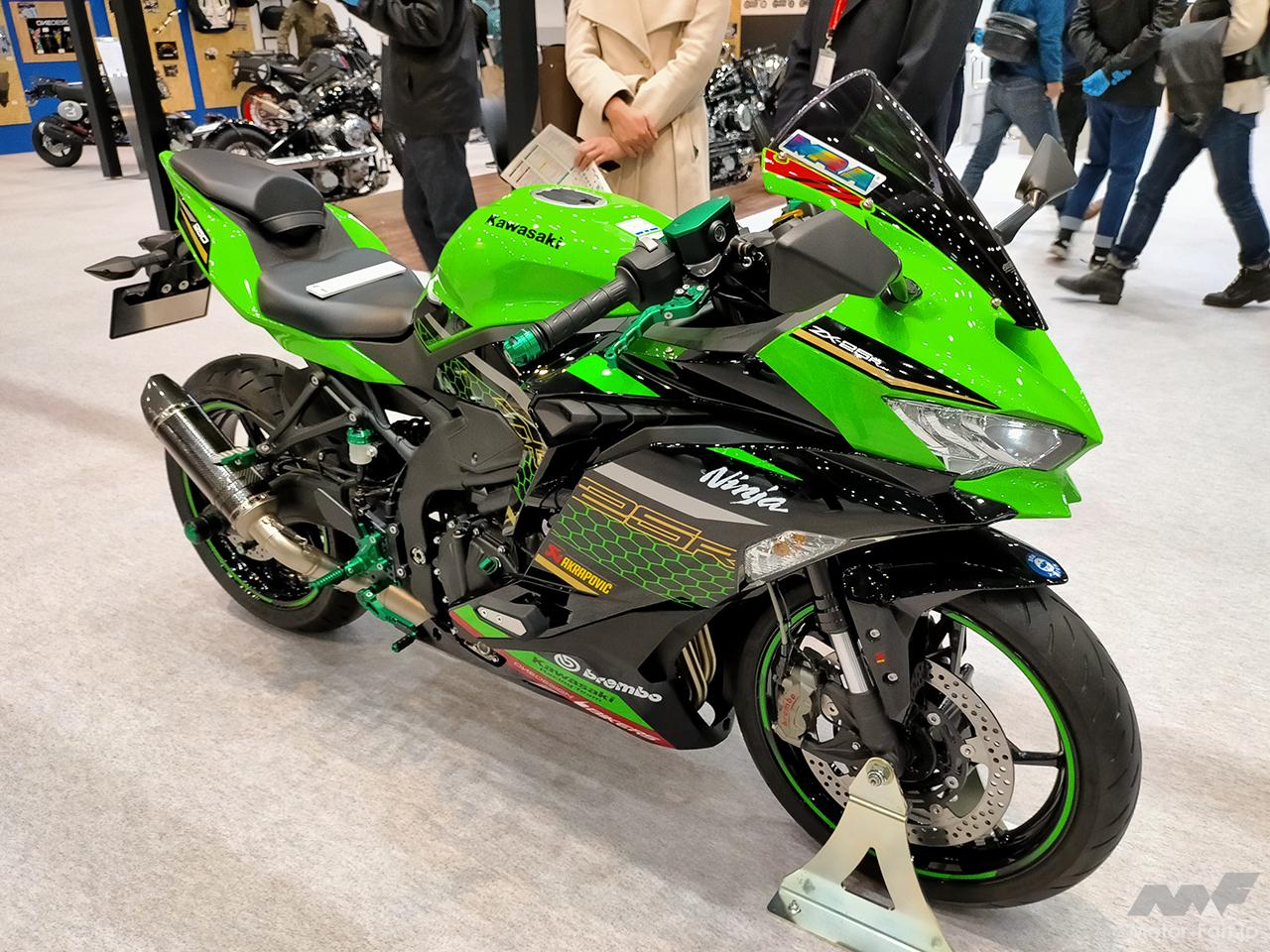 ライムグリーンのカワサキワークスカラーを細部に活かしたプロトの