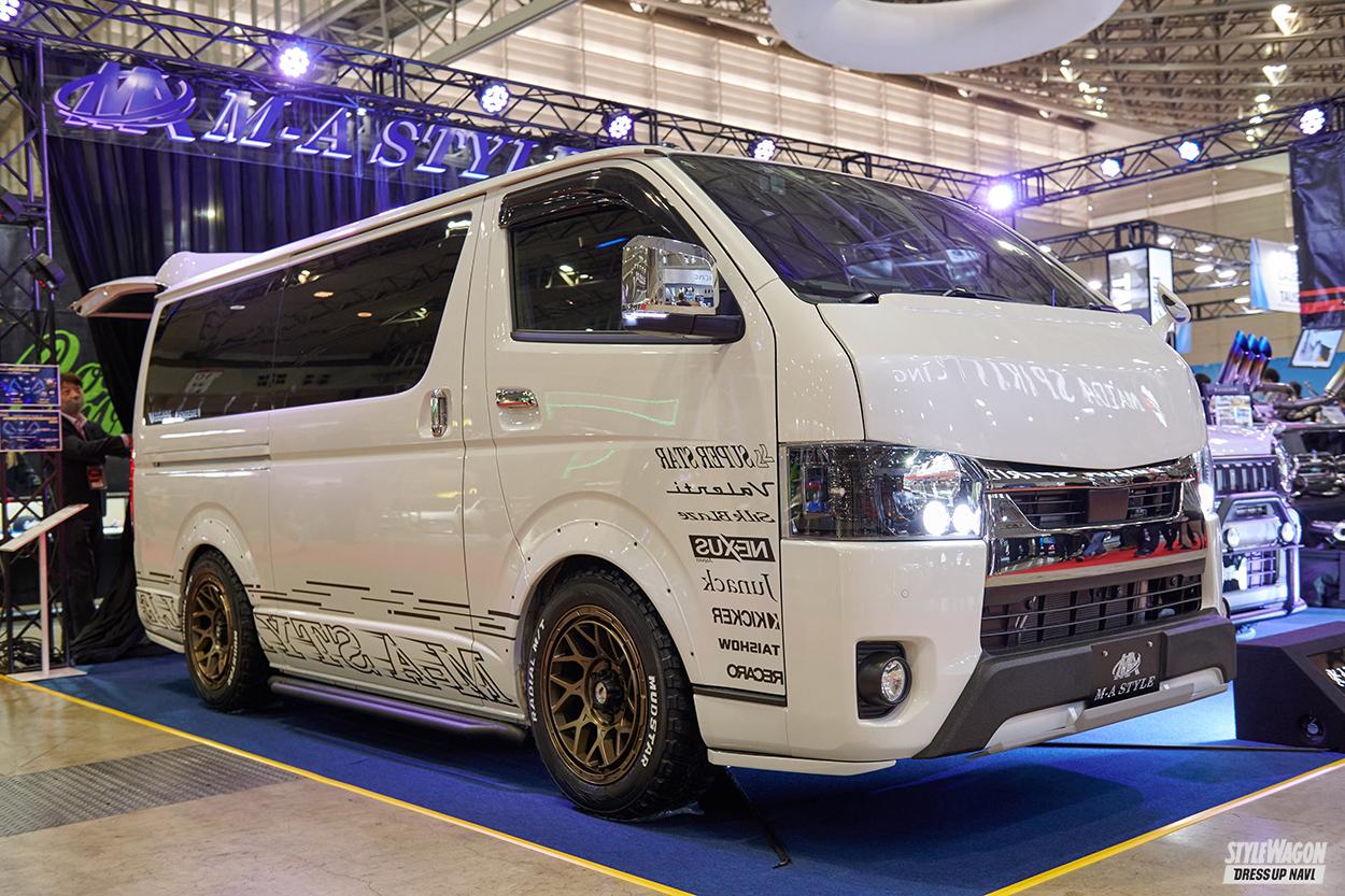 ハイエースもキャラバンも！ アウトドアシーンやワークライフシーンで