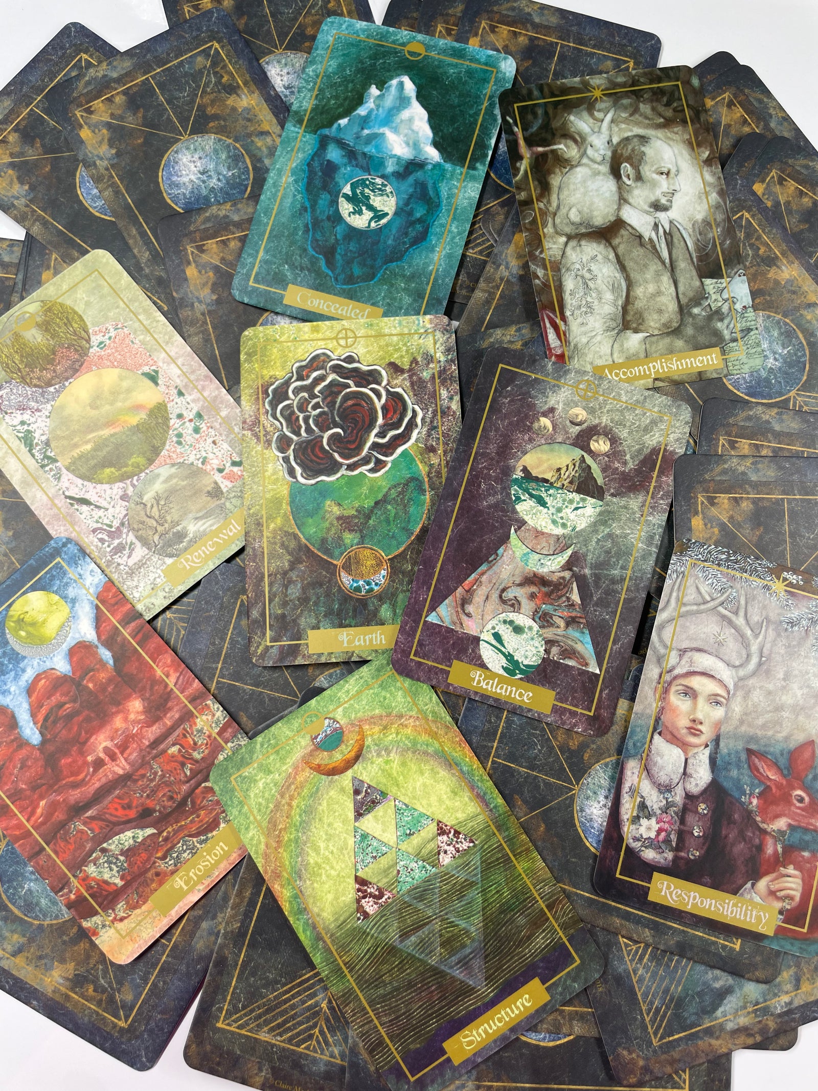 The Illuminated Earth Oracle – Mountain Hollow