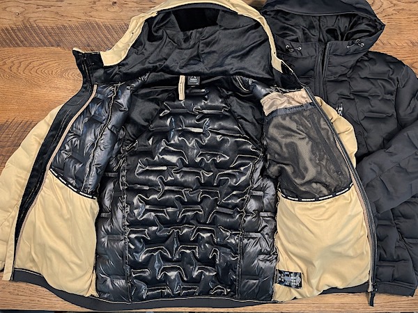 ワークマン 安すぎる！3,900円！『エアロストレッチ アルティメット