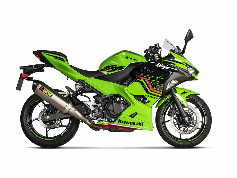 アクラポビッチ製のKAWASAKI Z400 (19-24) / NINJA 400 (18-24)専用