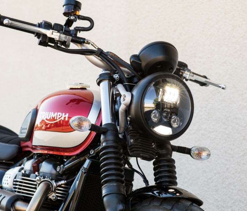 トライアンフ Scrambler(スクランブラー) |ヘッドライト＆ブラケット