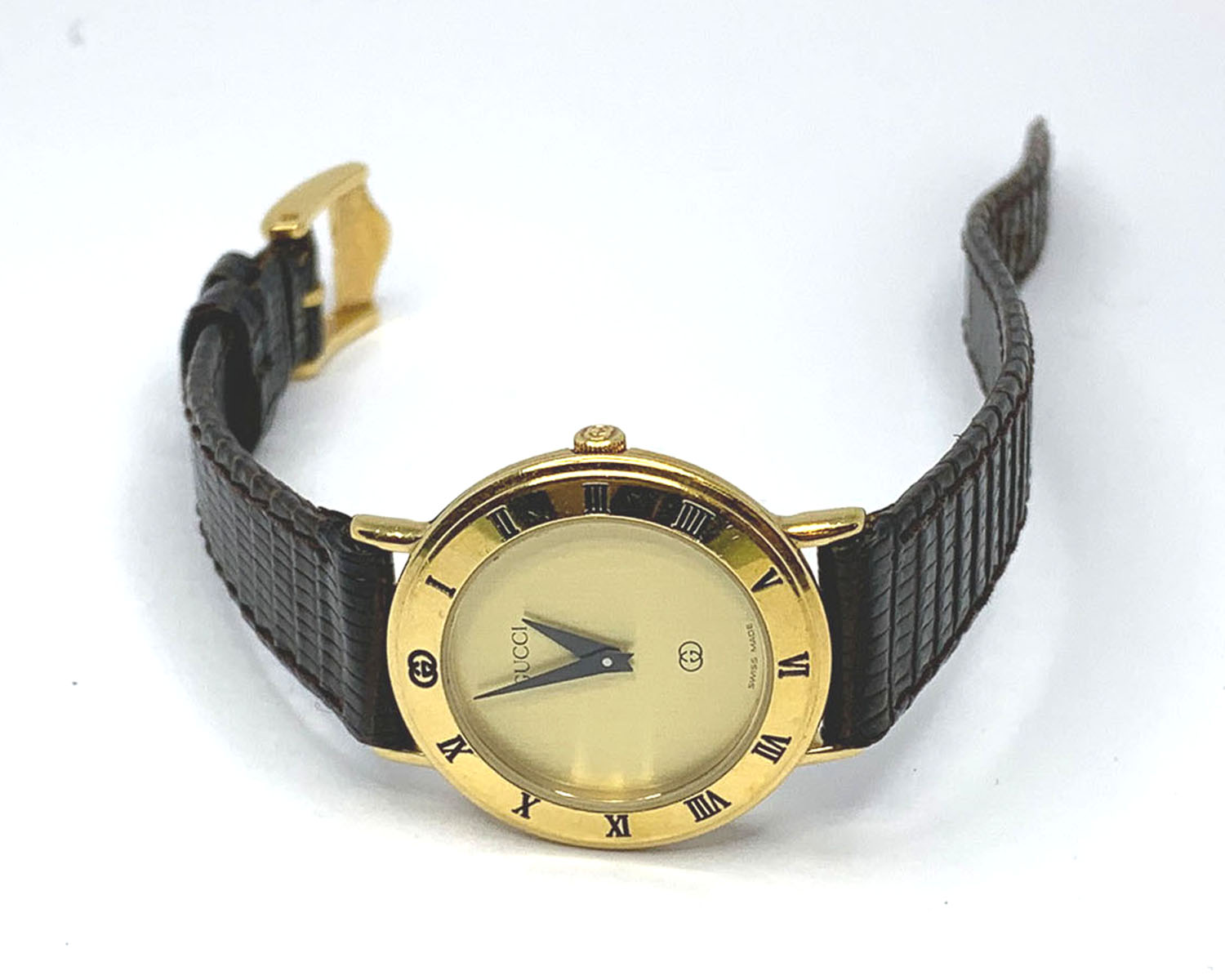 GUCCI グッチ 3000Lの電池交換と簡単なクリーニング