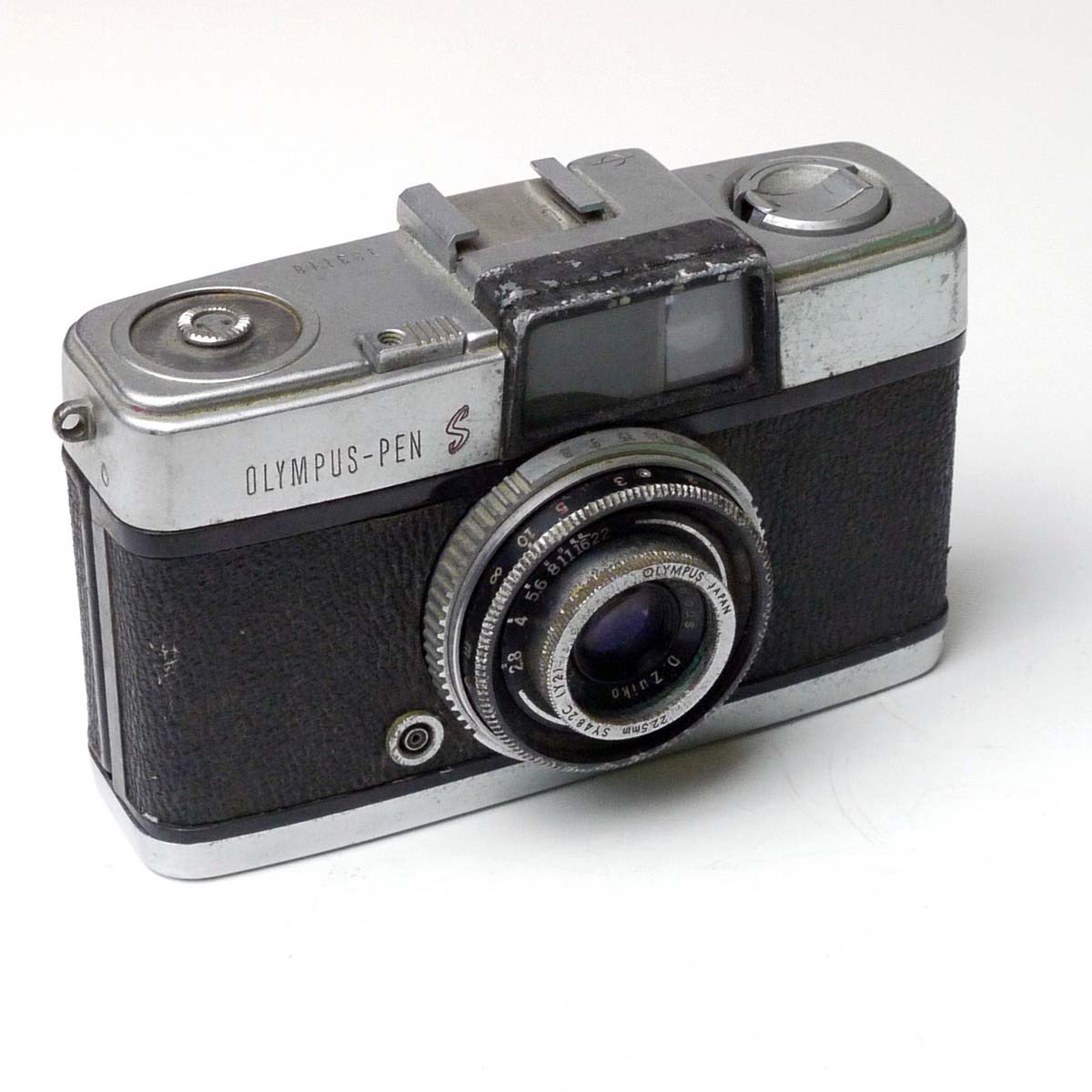 Olympus Pen S 35mm Half-Frame camera with 3cm f2.8 D Zuiko lens