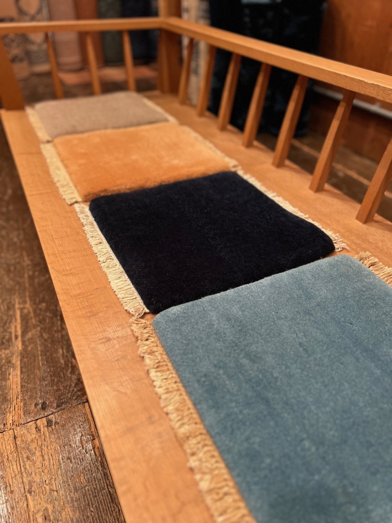 チェアラグ限定販売のお知らせ】 | MUNI CARPETS