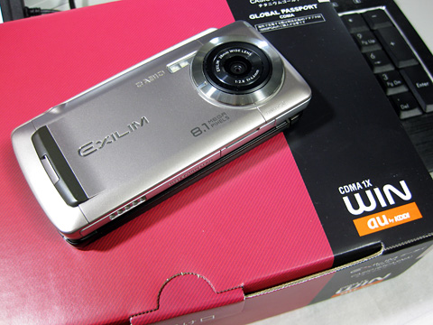 W63CA レビュー - W63CAを購入してきましたが… - 岩崎 仁の俺は語りたい！