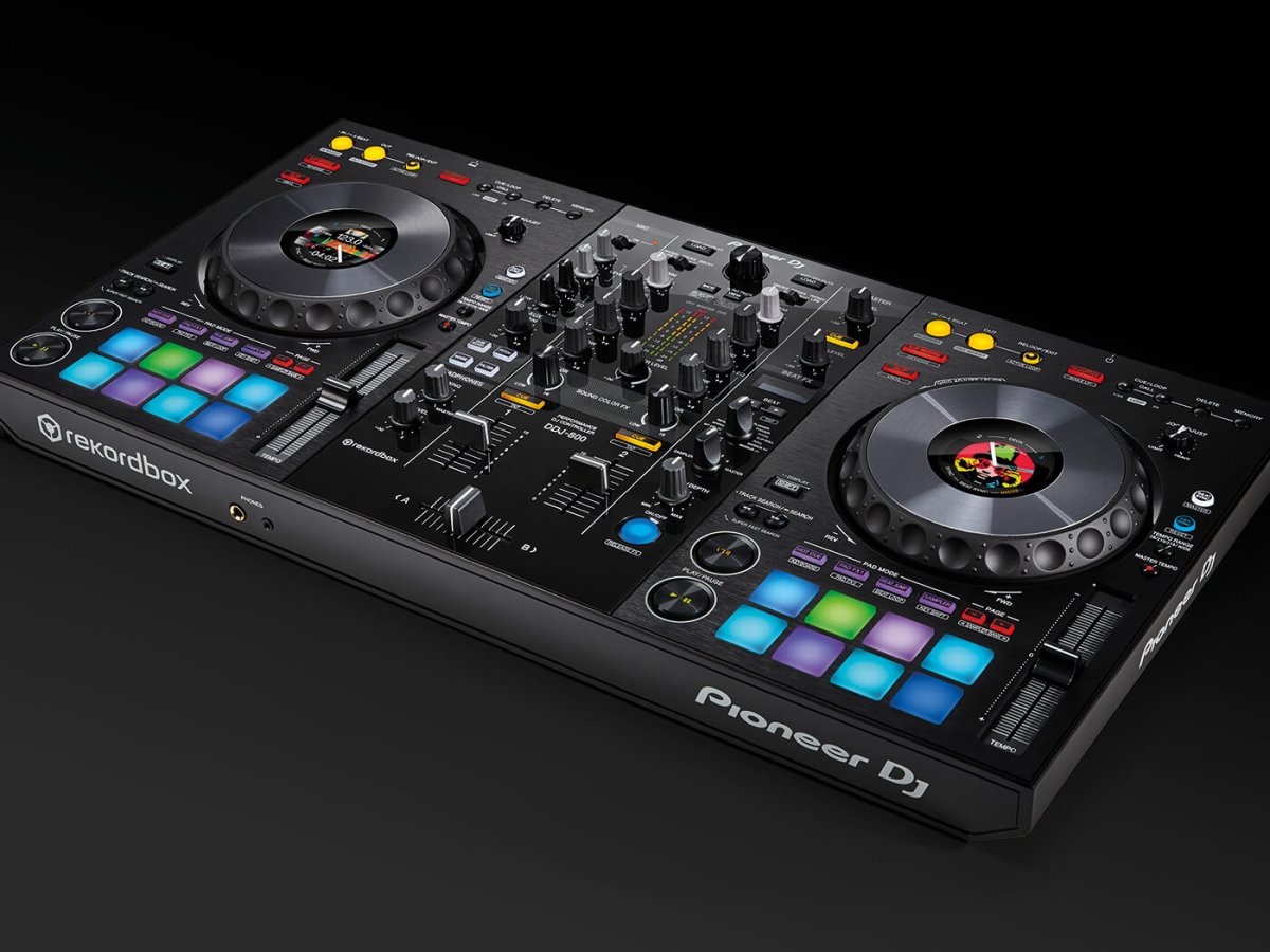Pioneer DJ DDJ-800 Review