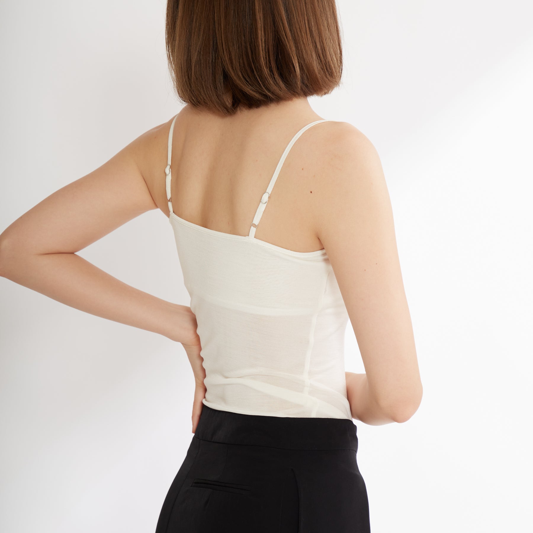 シルク100%ベアキャミソール, カップ付き, 2023SSモデル, ホワイト