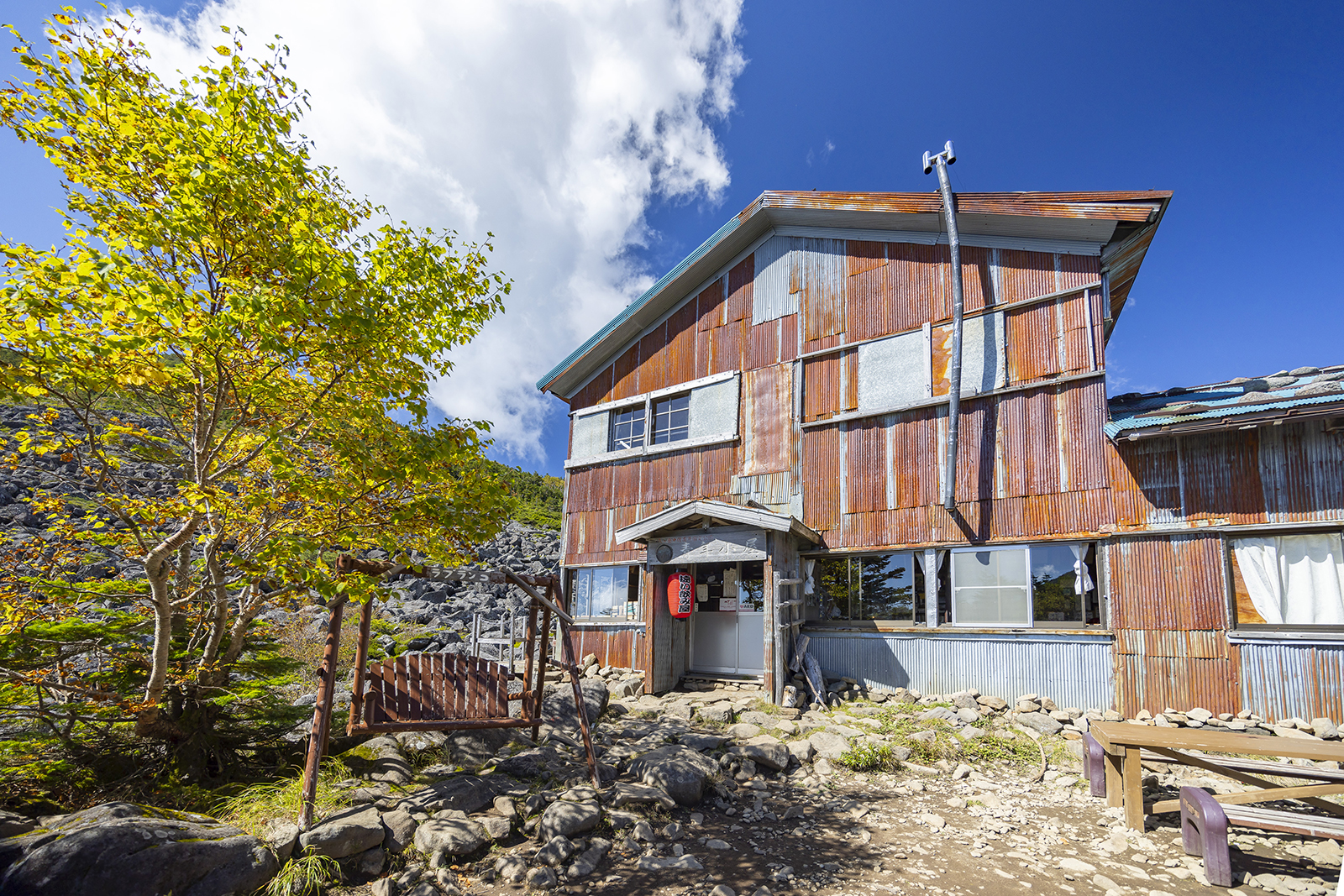 青年小屋 | yatsugatakekanko