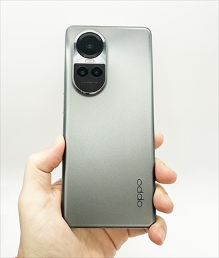 投げ売り]ソフトバンク、発売4ヶ月で定価8万円スマホを3.2万円に値下げ