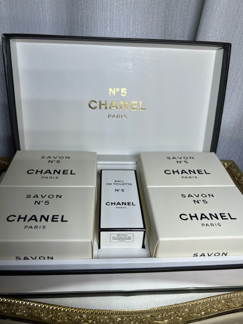 Chanel no 5 perfume gift set. Rare, vintage 1970s. Sealed – My old