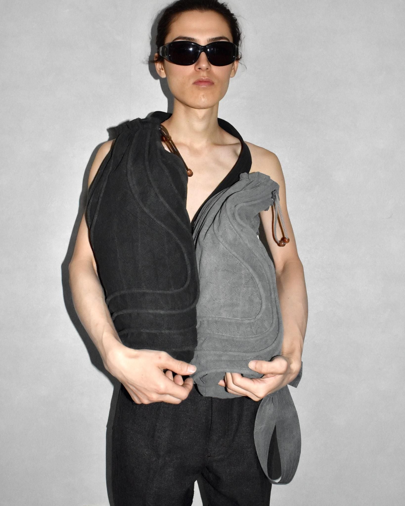 JIAN YE / TAO BAG - Gray – my brain is only a receiver