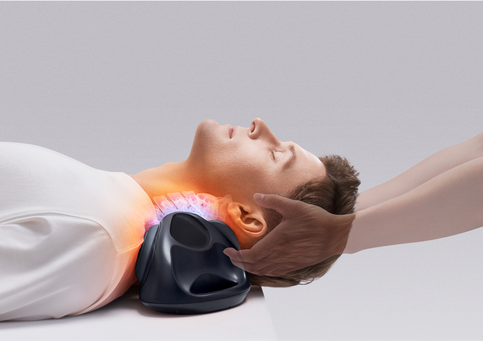 つらい首と目に、詰まりレスの新習慣。｜MYTREX RESET NECK｜強牽引の