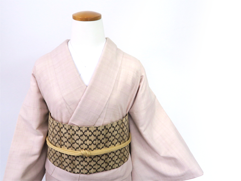 淡ピンク 無地 紅花紬 | たまるや七草着物店