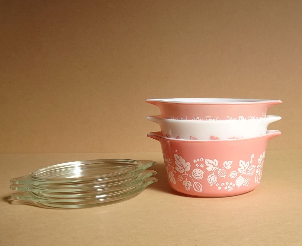 SHOP偶然と必然の間 PYREX COVERED CASSEROLE GOOSEBERRY 1950s-1970s