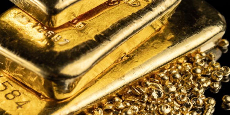 金のインゴット・シリアルナンバーの秘密。買取への影響も紹介｜金