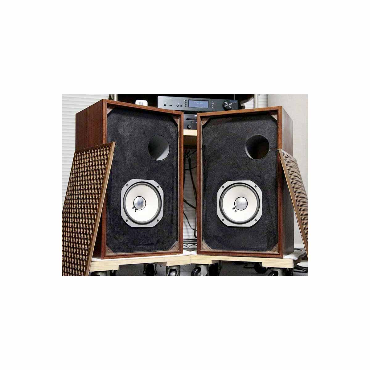 久々のご対面 SANSUI/JBL SP-LE8T