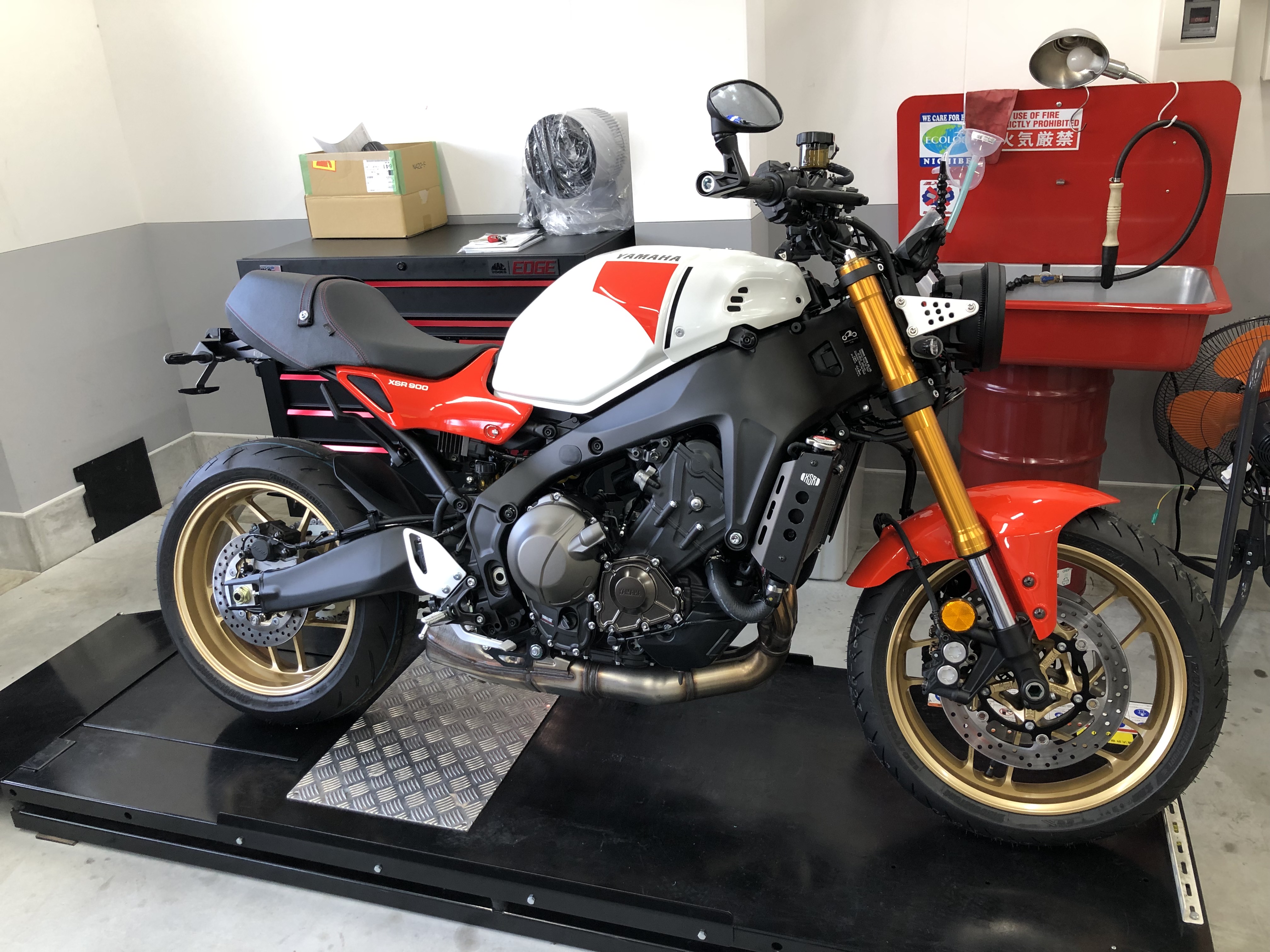 XSR900ウインカー移設キット装着編 - YSP長崎
