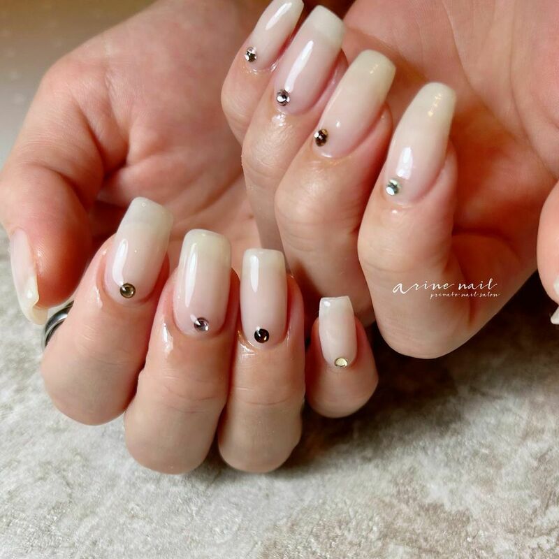 セルフ】簡単にできるネイルパーツの付け方は？必要なアイテムと取れ