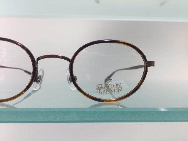 キャラが際立つメガネ その66～CLAYTON FRANKLIN 559 | メガネのなかむら