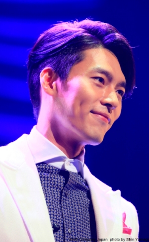 15日、5000人が熱狂したヒョンビン4年ぶりの横浜ファンミを写真と