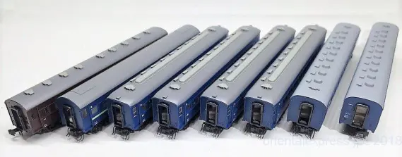 寝台急行「音戸」8両基本セット が入線です。KATO 10-1348 特別企画品