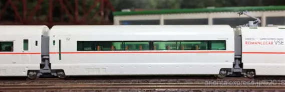 小田急ロマンスカー50000形VSEが入線しました。TOMIX 92754 | NGaugeJP