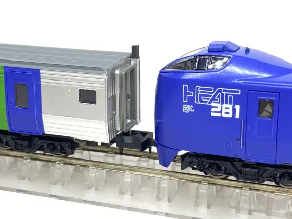 キハ281-2、キハ280-102「北斗」「スーパー北斗」用増結が入線しました