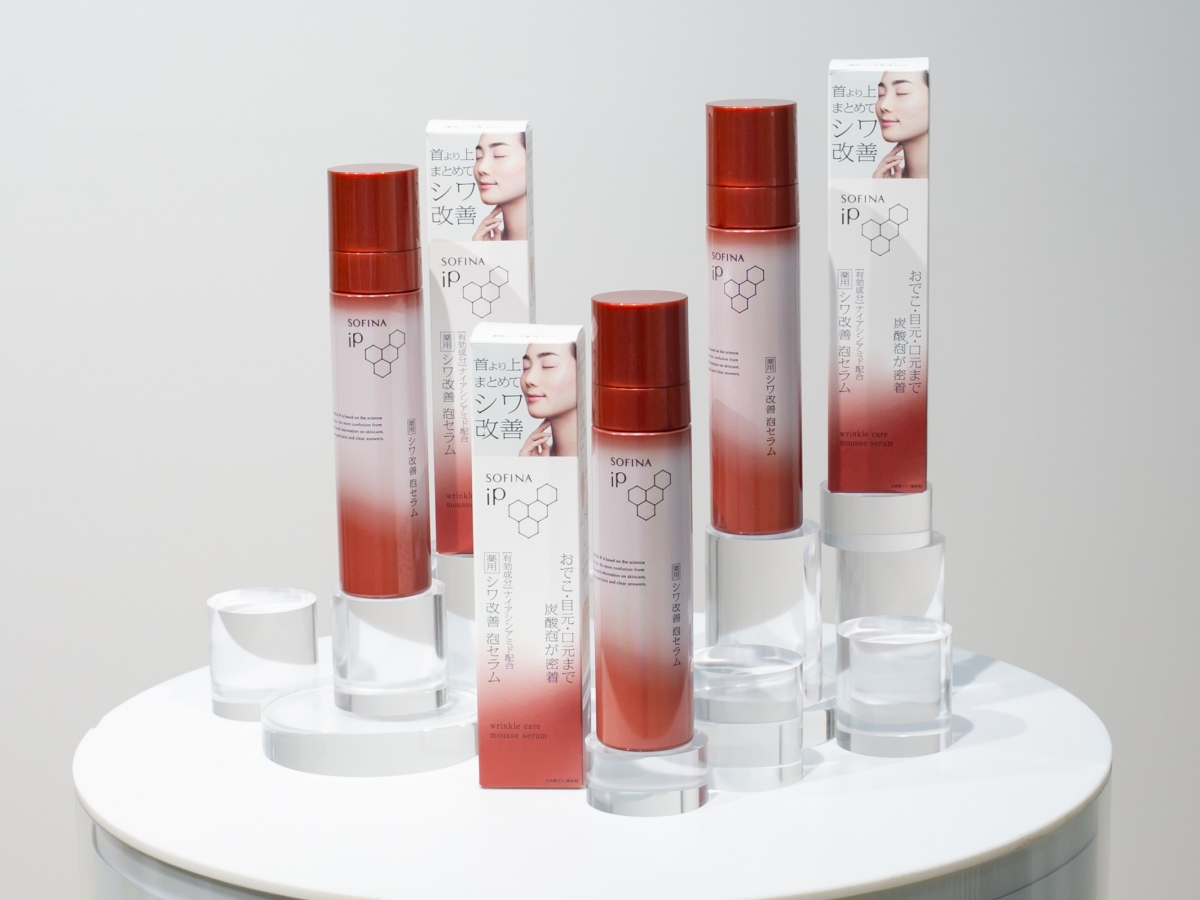 SOFINA iPから泡タイプのシワ改善美容液が登場! 効果的な使い方を聞い