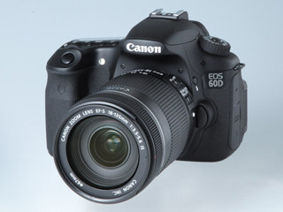 これから一眼レフに挑戦しようという人に手に取ってほしい」 - 妻夫木