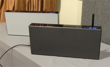 ソニー、従来モデルより大幅に小型化を実現したマルチコネクトコンポ